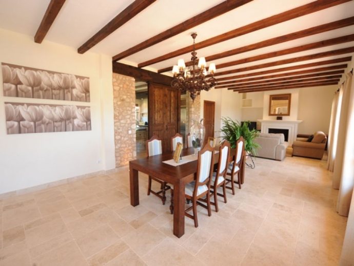 Dining Area 2
