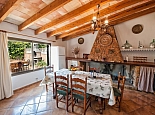Kitchen / Dining Area