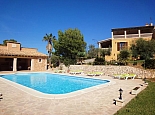 Pool and Grillhouse